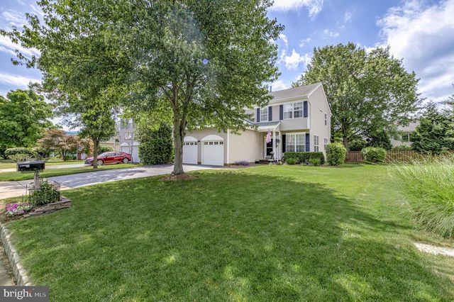 75 MANLEY RD, Pennington, NJ 08534