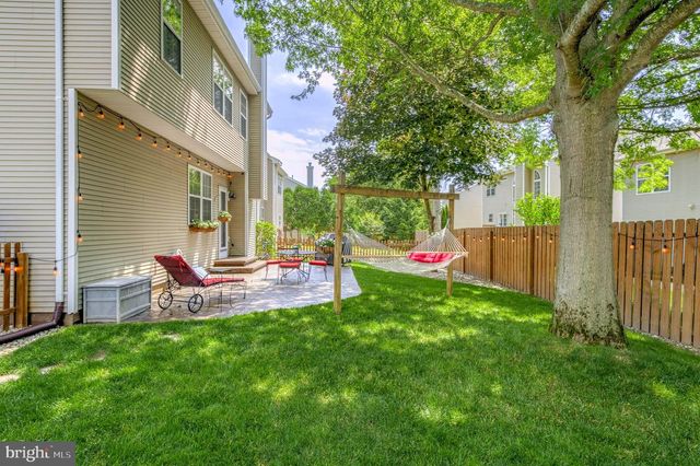 75 MANLEY RD, Pennington, NJ 08534