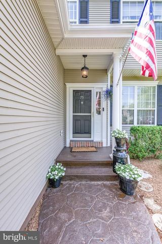75 MANLEY RD, Pennington, NJ 08534