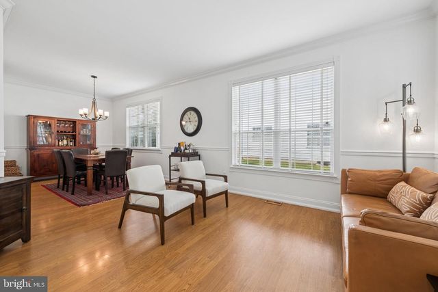 75 MANLEY RD, Pennington, NJ 08534