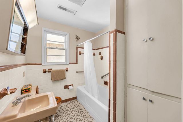 1514 Balsam Street, Charleston, SC 29407