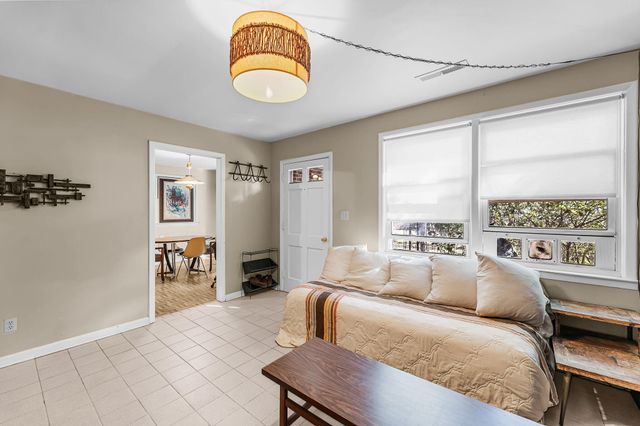 1514 Balsam Street, Charleston, SC 29407