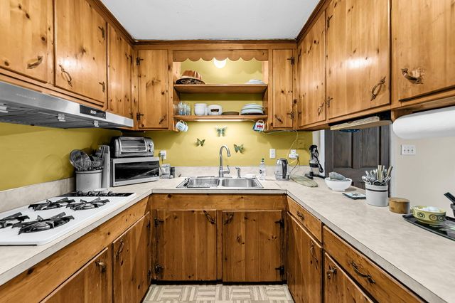 1514 Balsam Street, Charleston, SC 29407