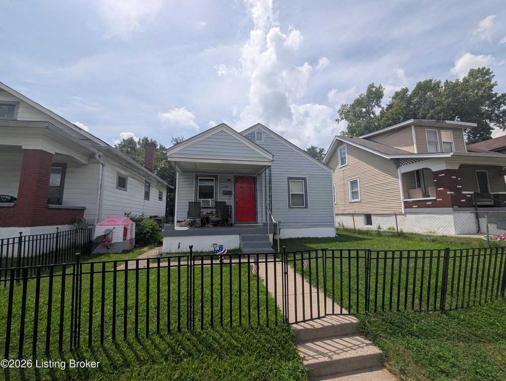220 N 32nd St, Louisville, KY 40212