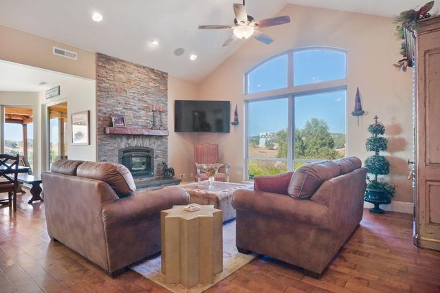 11195 Vintage Rd, Ione, CA 95640