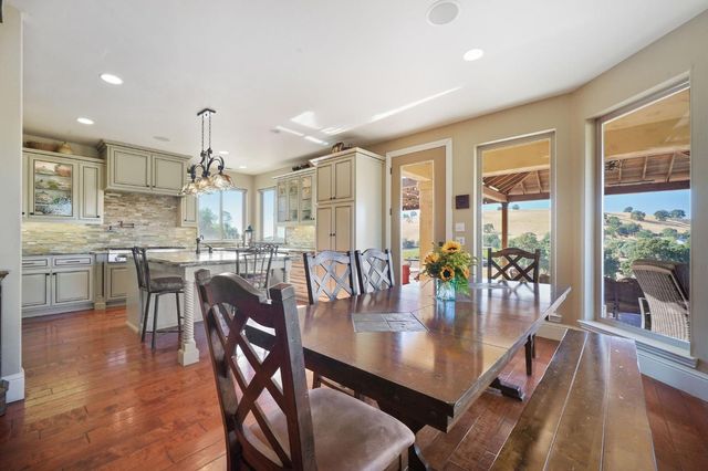 11195 Vintage Rd, Ione, CA 95640