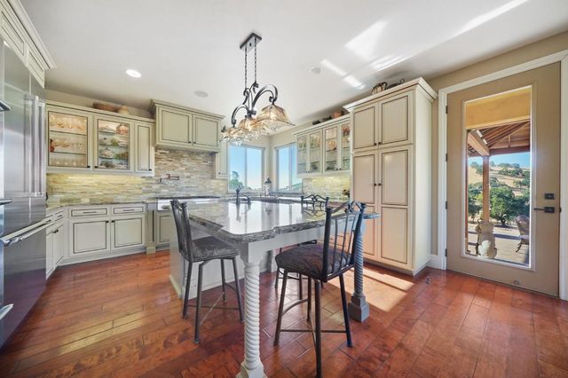 11195 Vintage Rd, Ione, CA 95640