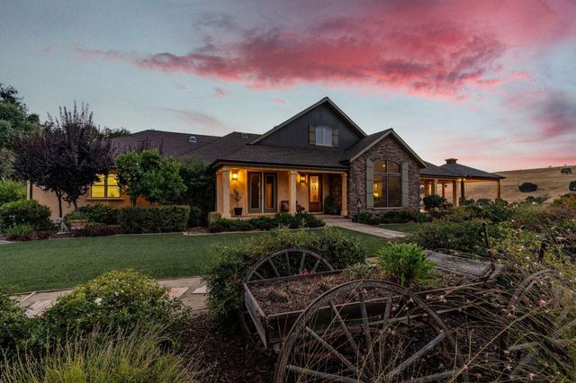 11195 Vintage Rd, Ione, CA 95640