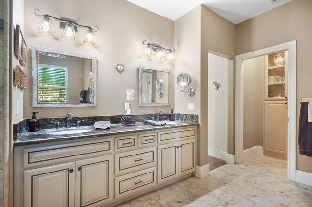 11195 Vintage Rd, Ione, CA 95640