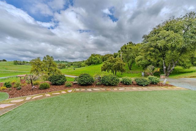 11195 Vintage Rd, Ione, CA 95640