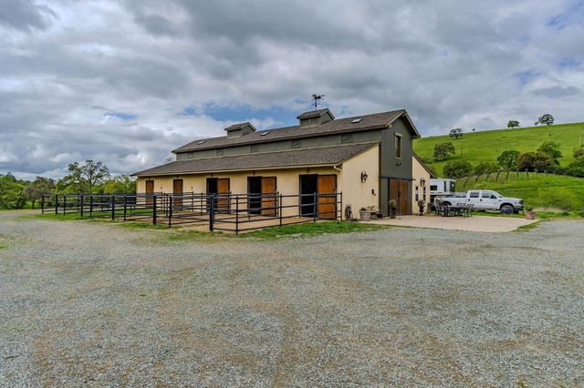 11195 Vintage Rd, Ione, CA 95640