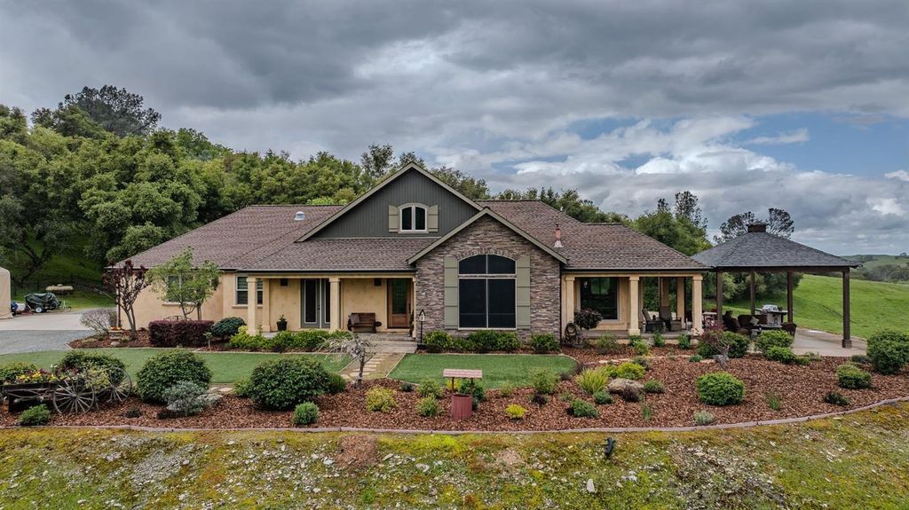 11195 Vintage Rd, Ione, CA 95640