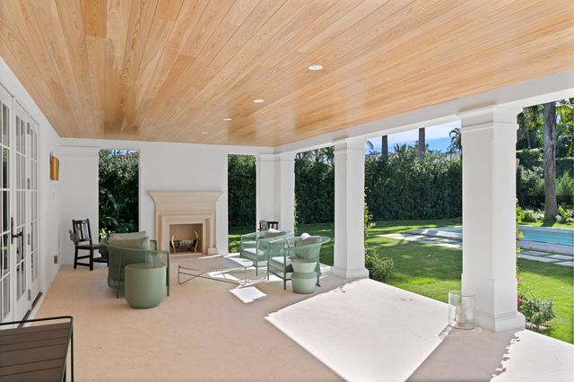 239 Emerald Lane, Palm Beach, FL 33480