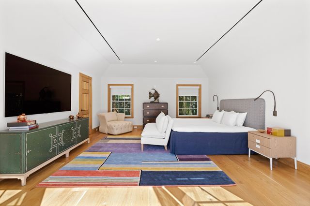 239 Emerald Lane, Palm Beach, FL 33480