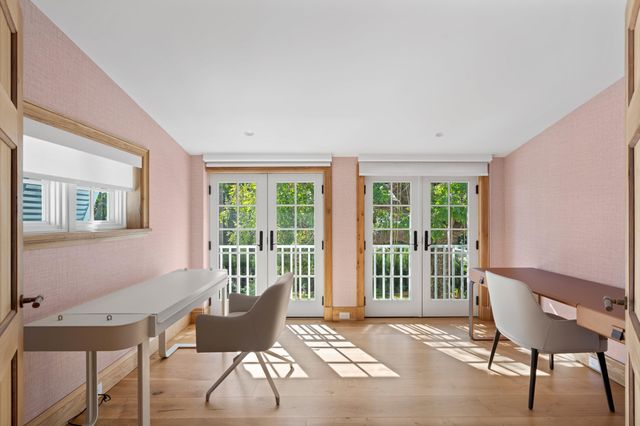 239 Emerald Lane, Palm Beach, FL 33480