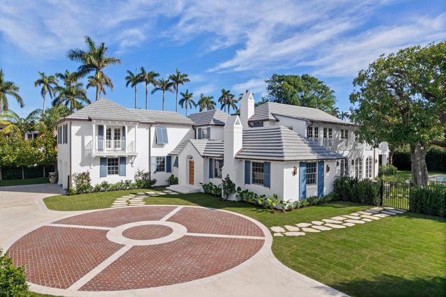 239 Emerald Lane, Palm Beach, FL 33480