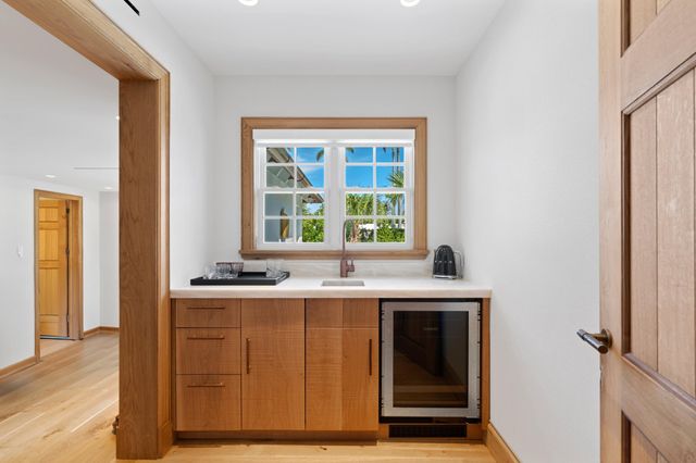 239 Emerald Lane, Palm Beach, FL 33480