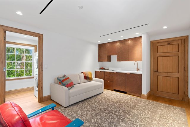 239 Emerald Lane, Palm Beach, FL 33480