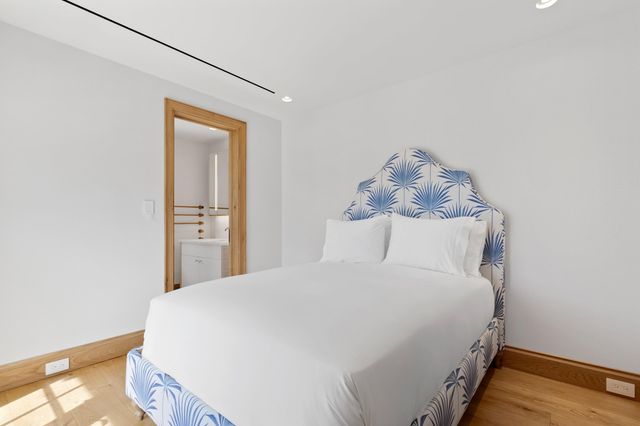 239 Emerald Lane, Palm Beach, FL 33480