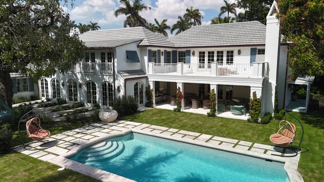 239 Emerald Lane, Palm Beach, FL 33480