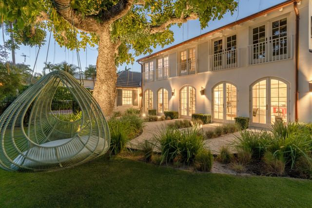 239 Emerald Lane, Palm Beach, FL 33480