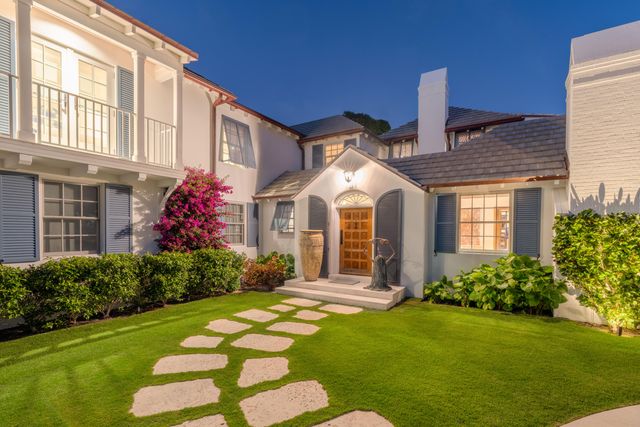 239 Emerald Lane, Palm Beach, FL 33480