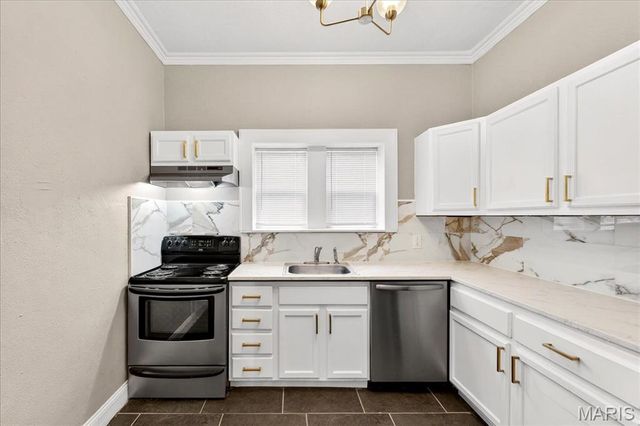 7721 Michigan Avenue, St Louis, MO 63111