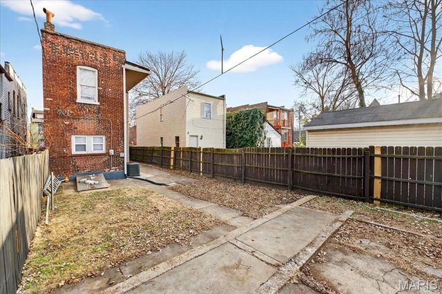 7721 Michigan Avenue, St Louis, MO 63111