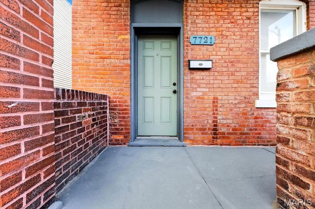 7721 Michigan Avenue, St Louis, MO 63111