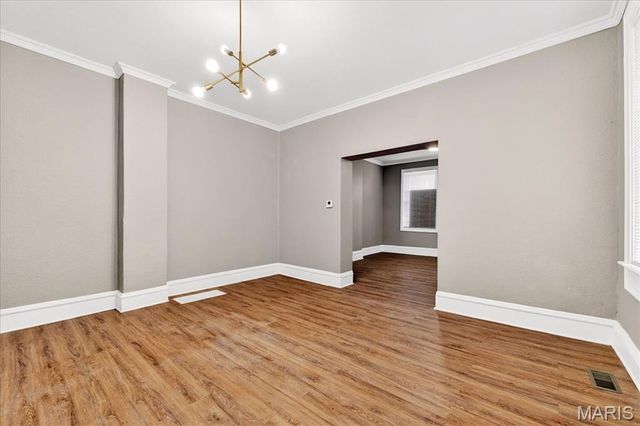 7721 Michigan Avenue, St Louis, MO 63111