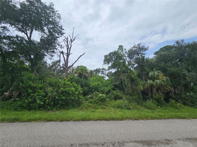 441 LEMOYNE STREET, Port Charlotte, FL 33954