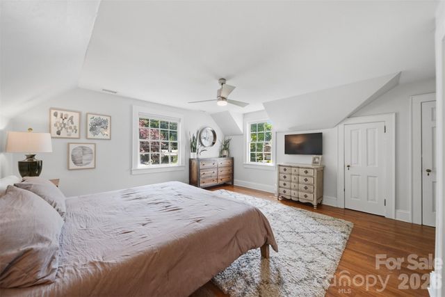 431 9th Street NW, Hickory, NC 28601