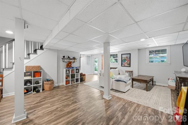 431 9th Street NW, Hickory, NC 28601