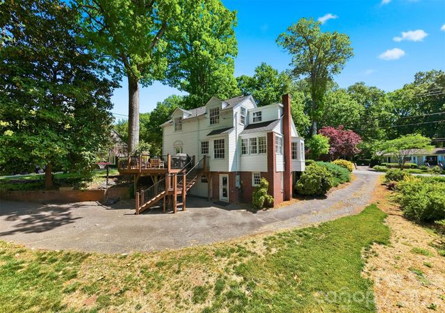 431 9th Street NW, Hickory, NC 28601