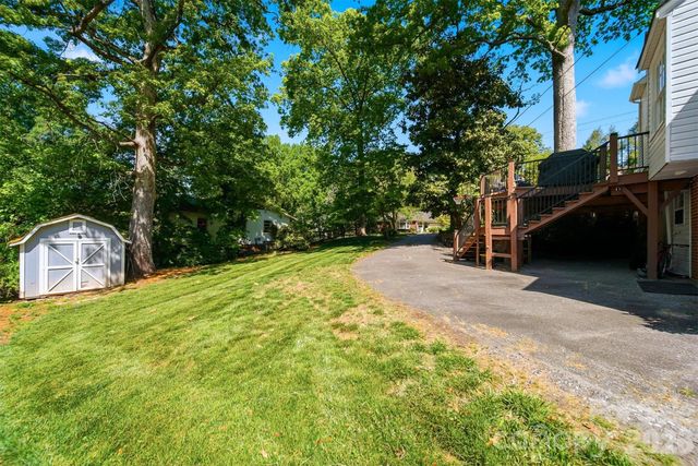431 9th Street NW, Hickory, NC 28601