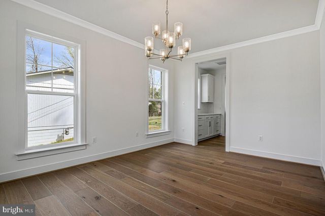 8205 DABNEY AVE, Springfield, VA 22152