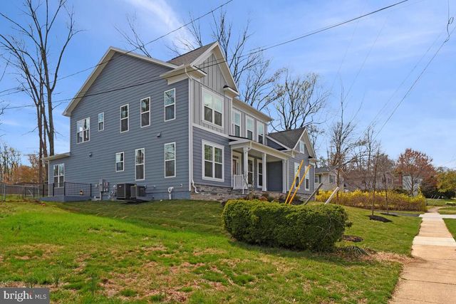 8205 DABNEY AVE, Springfield, VA 22152