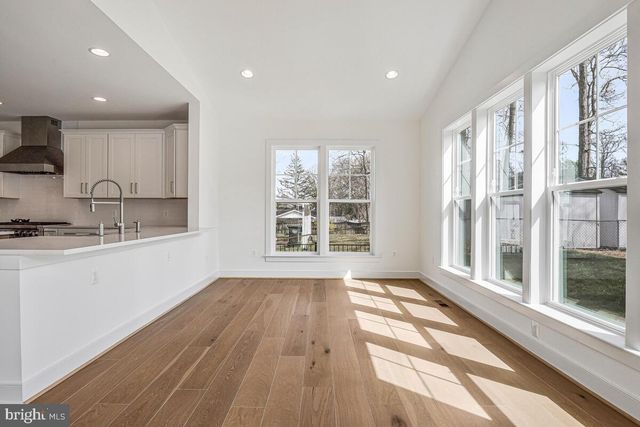 8205 DABNEY AVE, Springfield, VA 22152