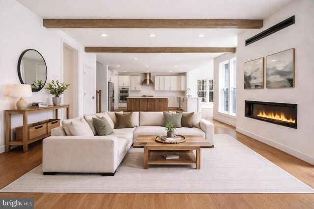 8205 DABNEY AVE, Springfield, VA 22152