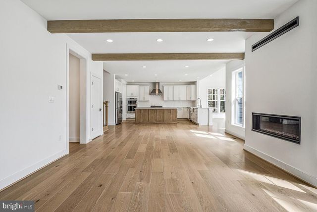 8205 DABNEY AVE, Springfield, VA 22152