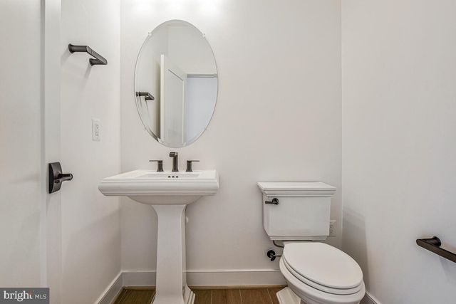 8205 DABNEY AVE, Springfield, VA 22152