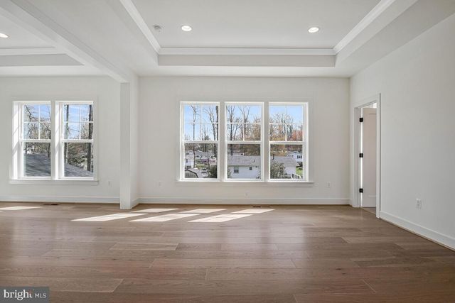 8205 DABNEY AVE, Springfield, VA 22152