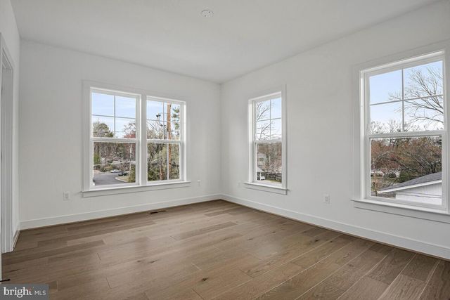 8205 DABNEY AVE, Springfield, VA 22152