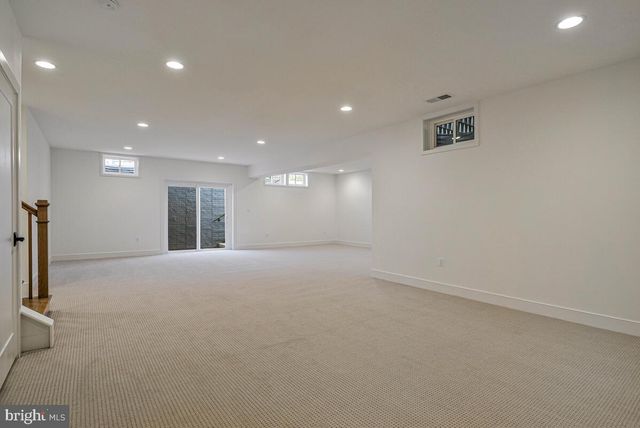 8205 DABNEY AVE, Springfield, VA 22152