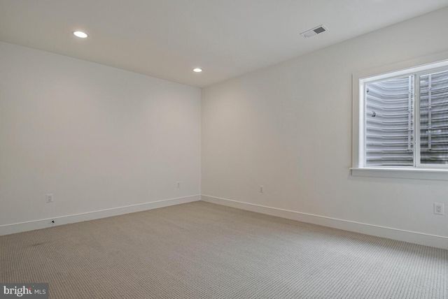 8205 DABNEY AVE, Springfield, VA 22152