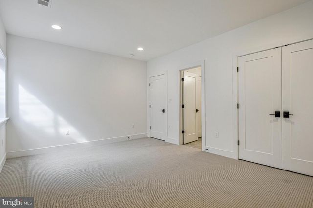 8205 DABNEY AVE, Springfield, VA 22152