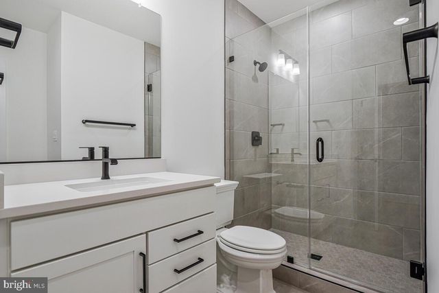 8205 DABNEY AVE, Springfield, VA 22152