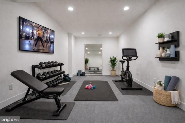 8205 DABNEY AVE, Springfield, VA 22152