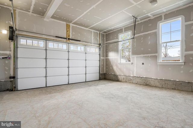 8205 DABNEY AVE, Springfield, VA 22152