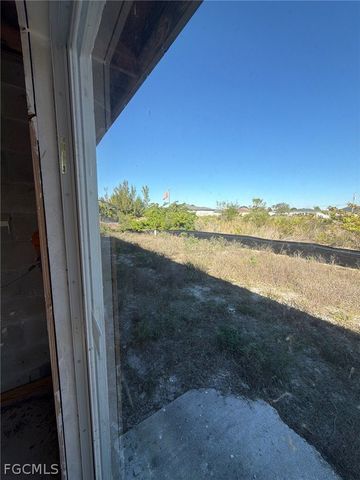 1719 NW 13th TER, Cape Coral, FL 33993